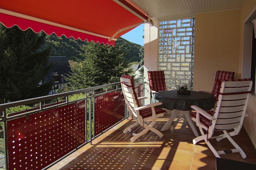 Ferienwohnung Burgblick Bullay Exteriör bild
